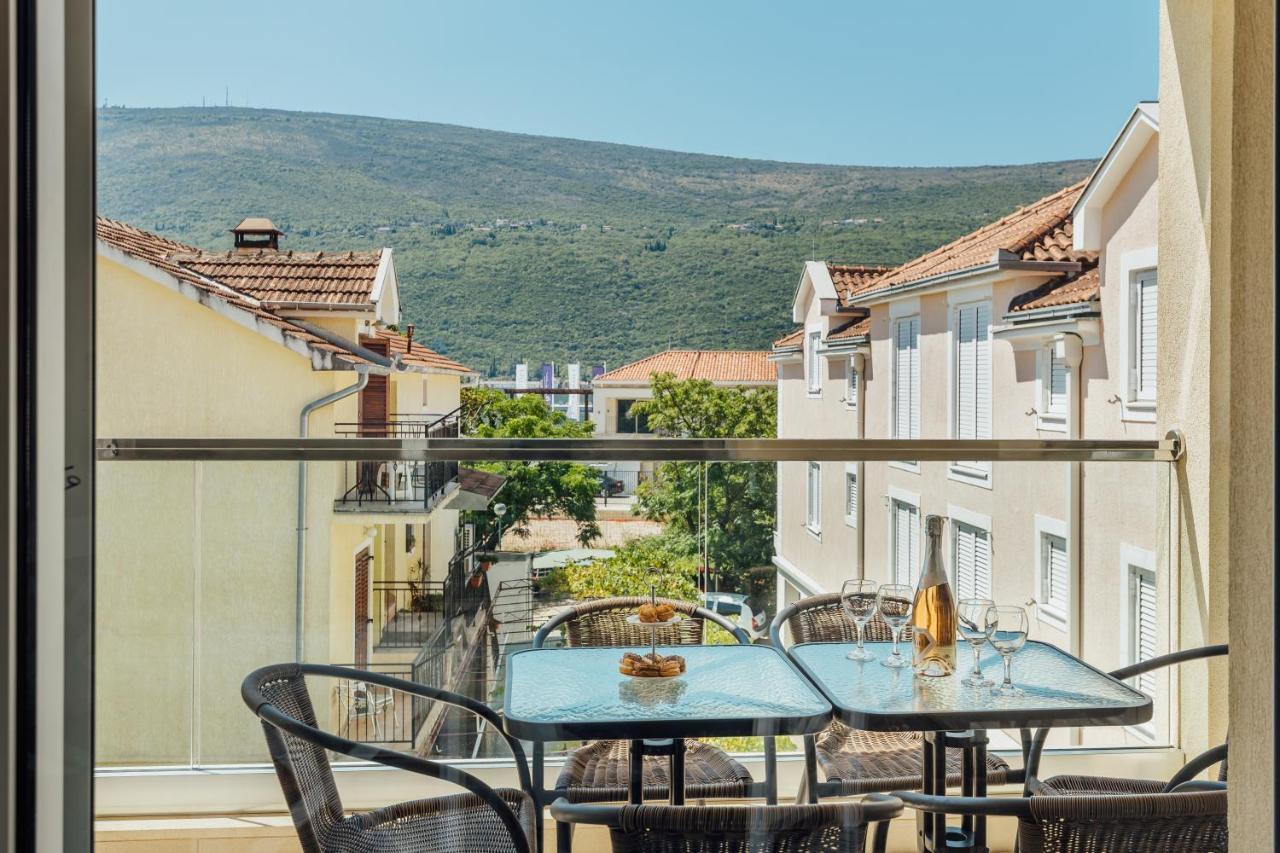 Apartments Villa Swissmonte Herceg Novi Exterior foto