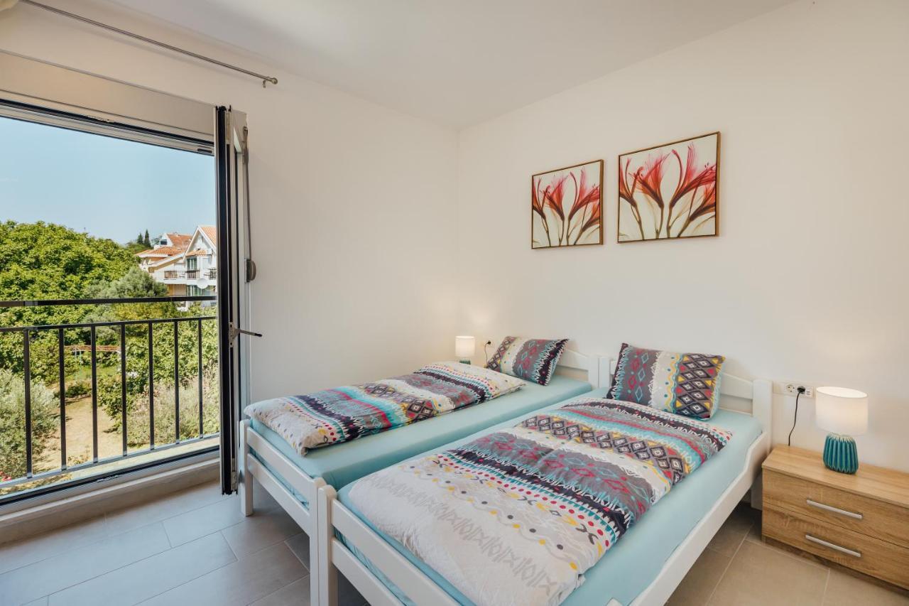 Apartments Villa Swissmonte Herceg Novi Exterior foto